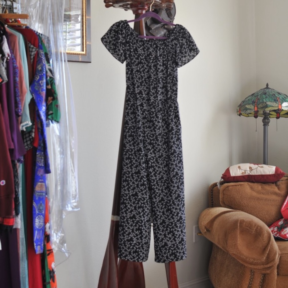 Off shoulder b&w jumpsuit